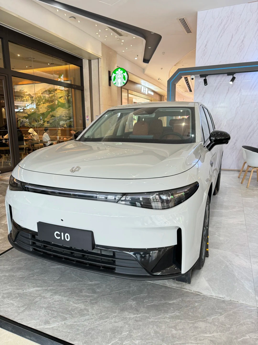 Leapmotor C10